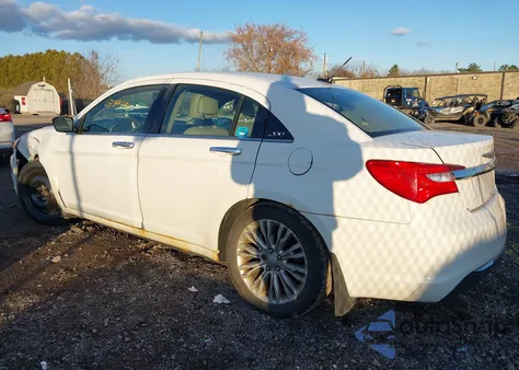 2012 Chrysler 200 Limited из США, поврежденный, VIN 1C3CCBCB1CN183532